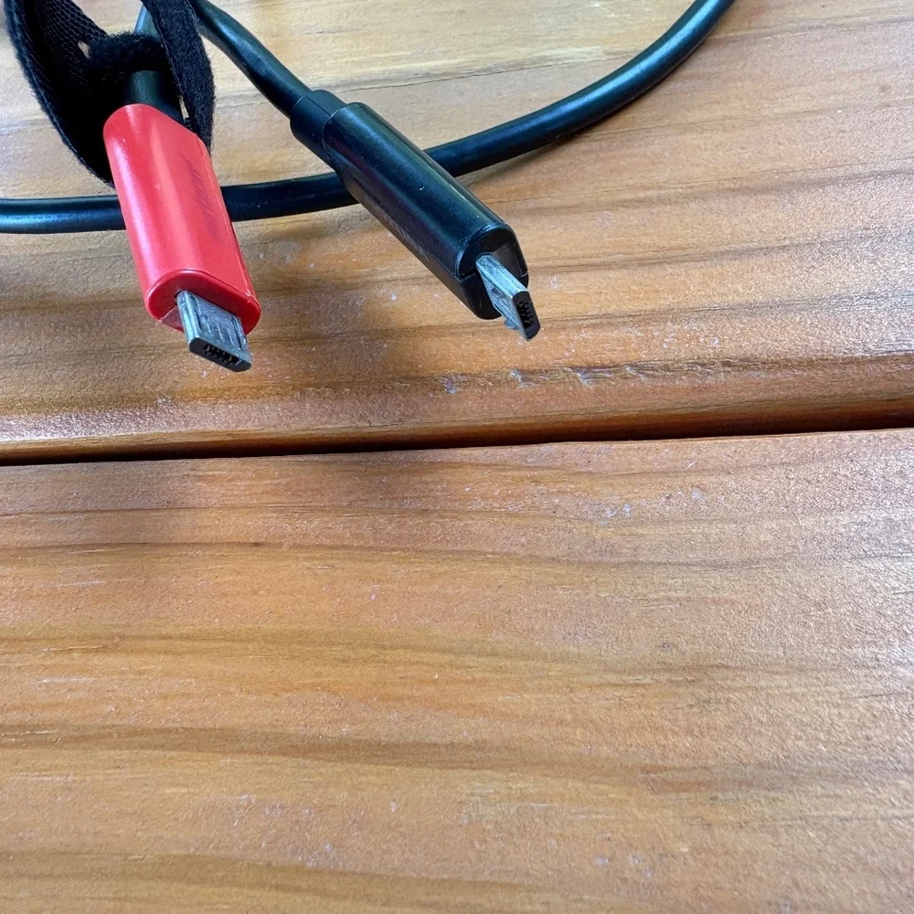 2 Verizon Micro USB to USB Charging Cables and Wall Plugs 6 Feet Each